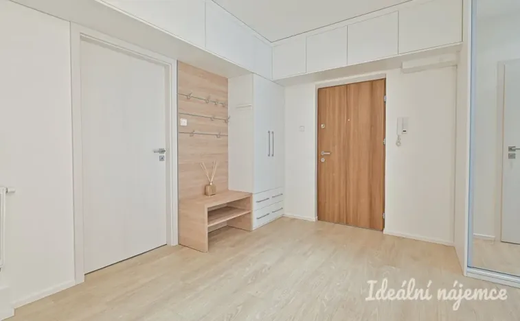 Pronájem bytu 3+1, Kuřim, Školní, 102 m2