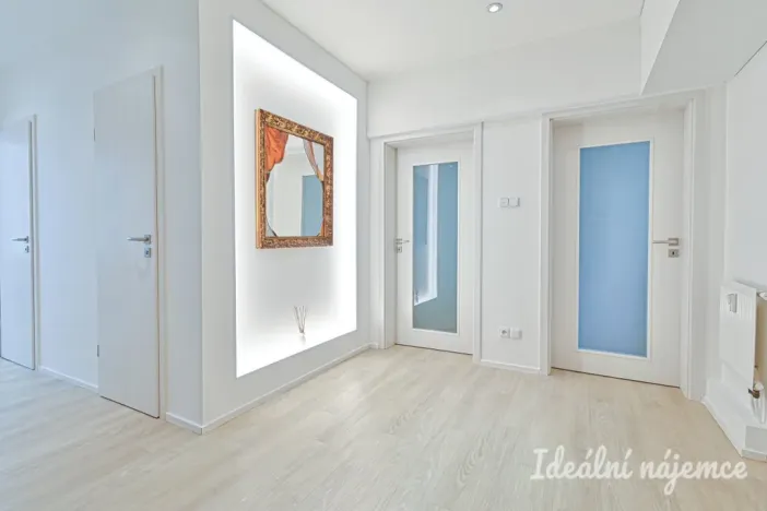 Pronájem bytu 3+1, Kuřim, Školní, 102 m2