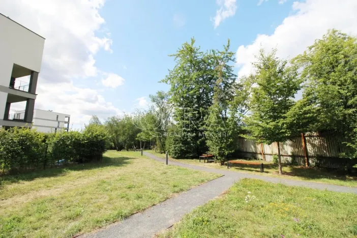 Pronájem bytu 1+kk, Praha - Kbely, Plzákova, 30 m2