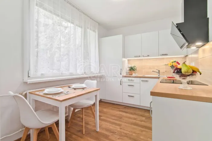 Pronájem bytu 2+1, Ústí nad Labem - Severní Terasa, Kmochova, 60 m2