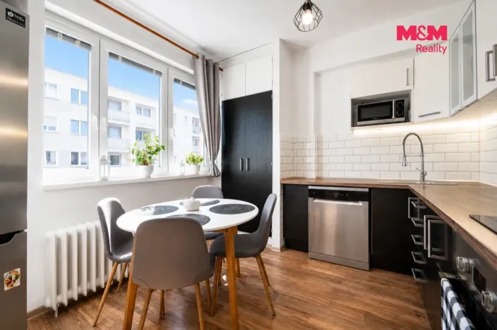Prodej bytu 3+1, Kamenický Šenov, Pískovec I, 90 m2