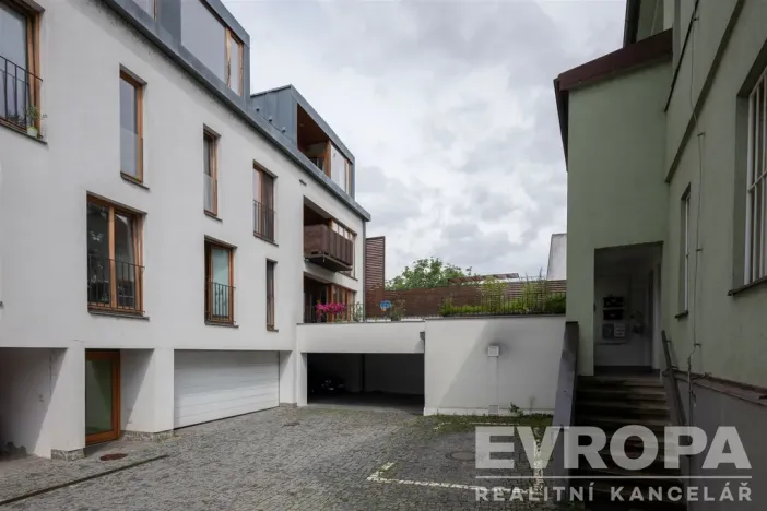 Prodej bytu 3+kk, Řevnice, Komenského, 140 m2