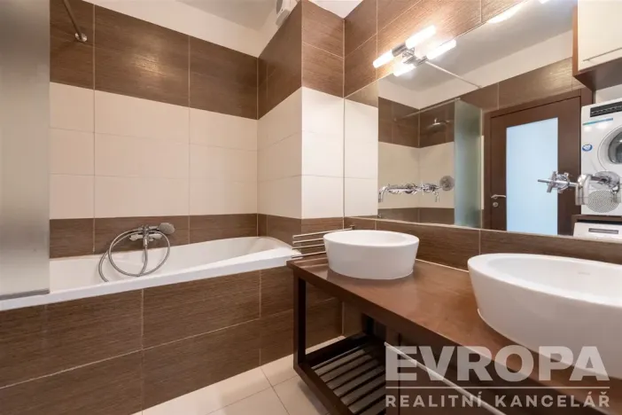 Prodej bytu 3+kk, Řevnice, Komenského, 140 m2