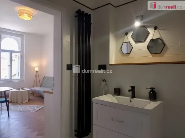 Pronájem bytu 2+kk, Karlovy Vary, Ondřejská, 40 m2