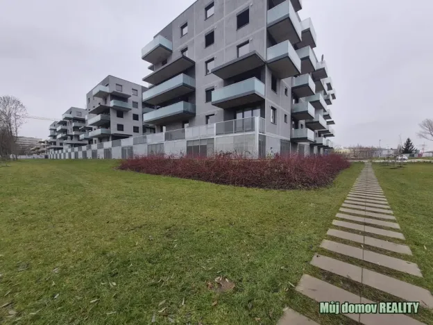 Pronájem bytu 3+kk, Praha - Prosek, Čakovická, 83 m2