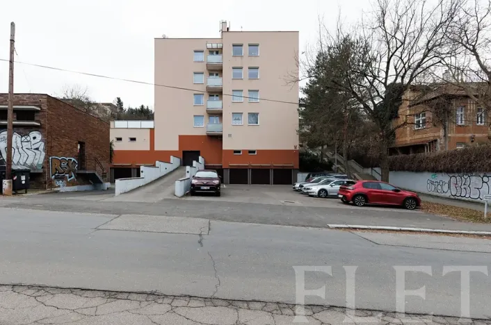 Pronájem bytu 2+1, Praha - Troja, Trojská, 74 m2