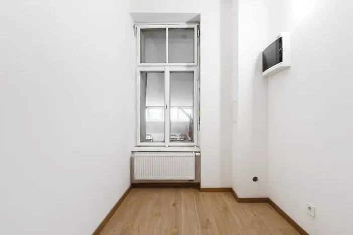 Pronájem obchodního prostoru, Praha - Nové Město, Sokolská, 20 m2