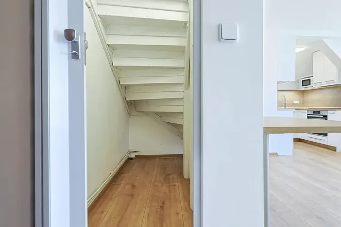 Pronájem bytu 2+kk, Plzeň, Pod Košutkou, 38 m2