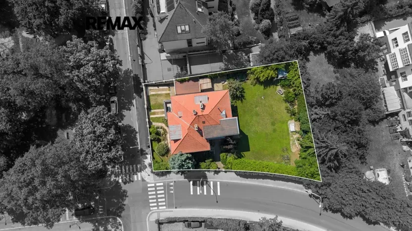 Prodej vily, Praha - Dejvice, U dejvického rybníčku, 400 m2