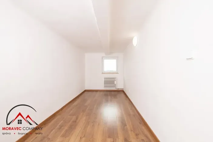 Pronájem bytu 1+1, Ostrava, Mariánskohorská, 31 m2