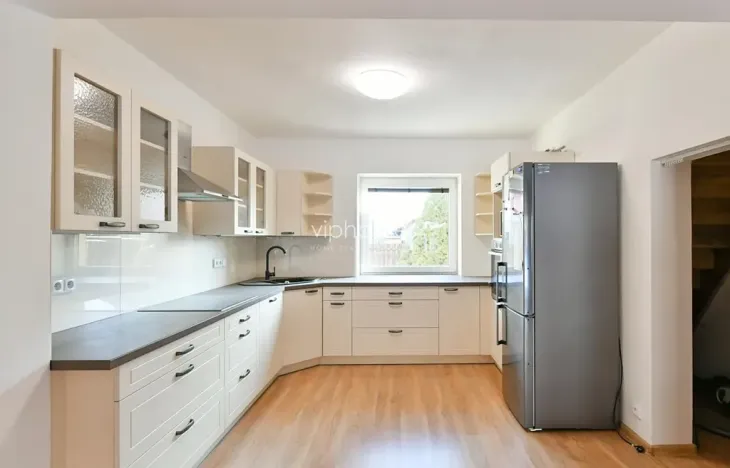 Pronájem vily, Praha - Modřany, Malá lada, 170 m2