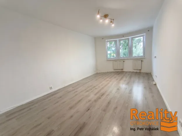 Pronájem bytu 2+1, Otrokovice, Školní, 56 m2