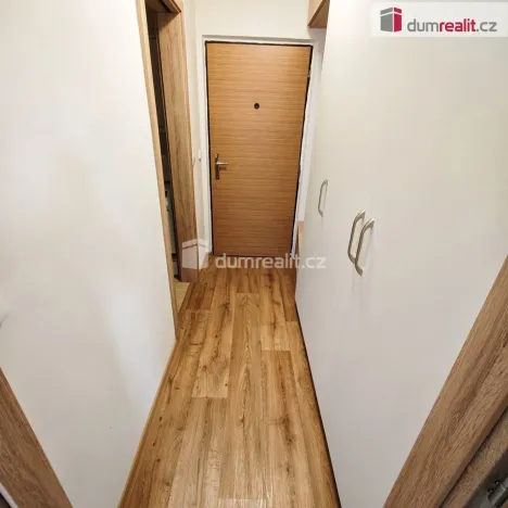 Pronájem bytu 1+1, Děčín - Děčín IX-Bynov, Na Pěšině, 35 m2
