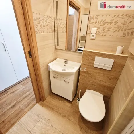 Pronájem bytu 1+1, Děčín - Děčín IX-Bynov, Na Pěšině, 35 m2