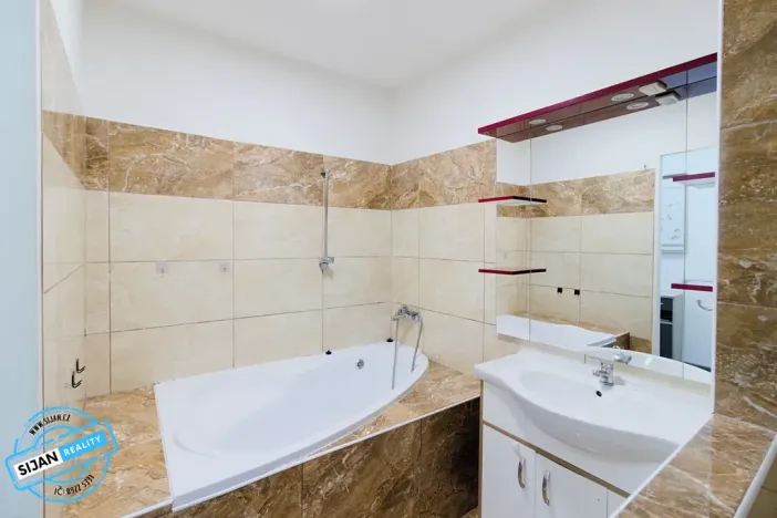 Prodej bytu 3+1, Krnov, E. Hakena, 78 m2