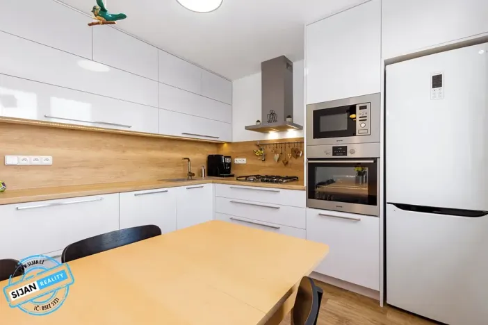 Prodej bytu 3+1, Opava, Antonína Sovy, 65 m2