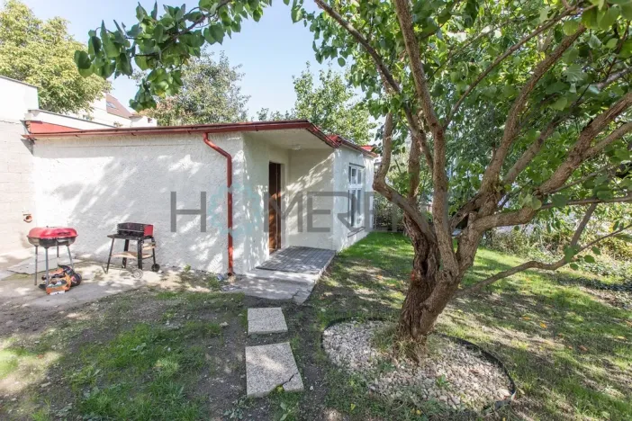 Pronájem bytu 1+kk, Praha - Malešice, Bakalářská, 38 m2