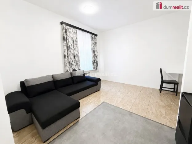 Pronájem bytu 1+kk, Ústí nad Labem - Ústí nad Labem-centrum, Emy Destinové, 21 m2