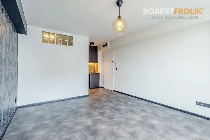 Prodej bytu 1+kk, Praha - Vokovice, Evropská, 24 m2