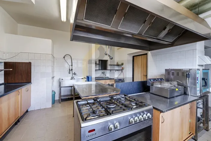 Prodej restaurace, Hodonín, Brandlova, 299 m2