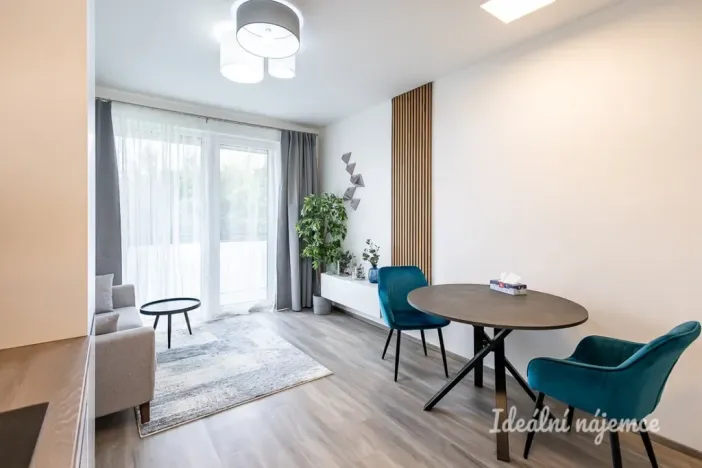Pronájem bytu 2+kk, Praha - Troja, Mazurská, 50 m2
