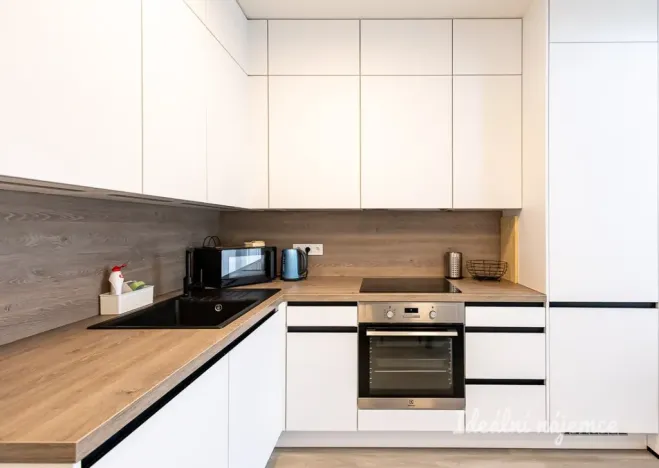 Pronájem bytu 2+kk, Praha - Troja, Mazurská, 50 m2