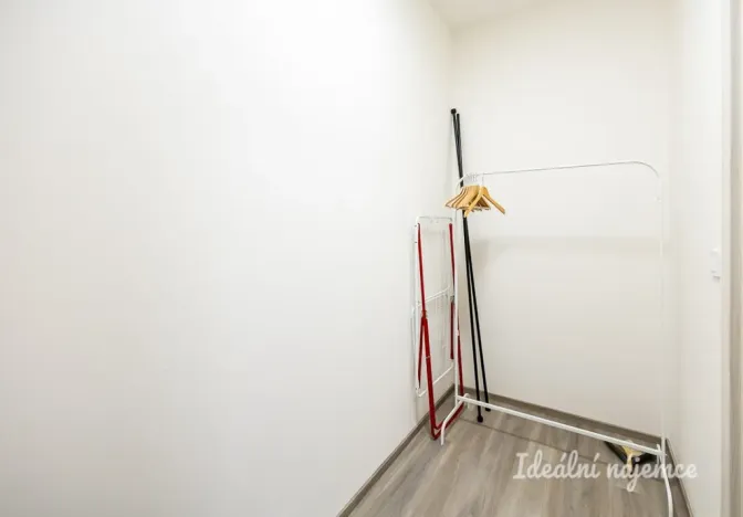 Pronájem bytu 2+kk, Praha - Troja, Mazurská, 50 m2