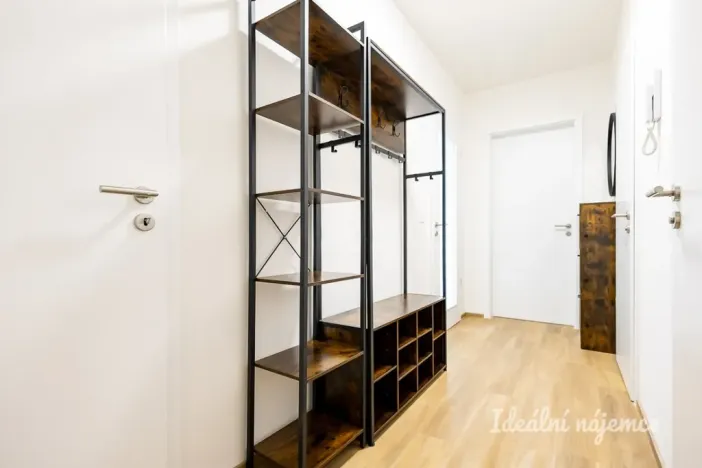 Pronájem bytu 2+kk, Praha - Troja, Mazurská, 59 m2