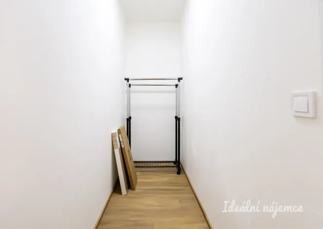 Pronájem bytu 2+kk, Praha - Troja, Mazurská, 59 m2