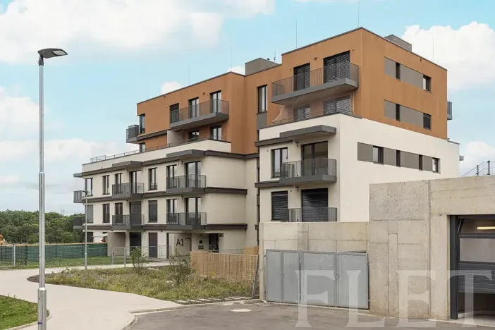 Pronájem bytu 3+kk, Praha - Řeporyje, Haenkeho, 74 m2