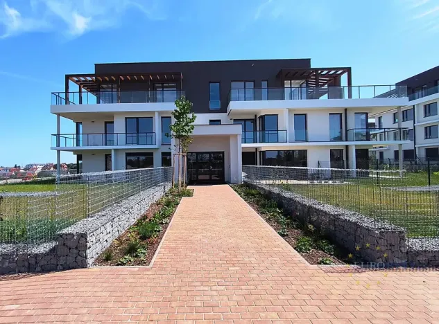 Pronájem bytu 1+kk, Praha - Dolní Chabry, Za Pískovnou, 41 m2
