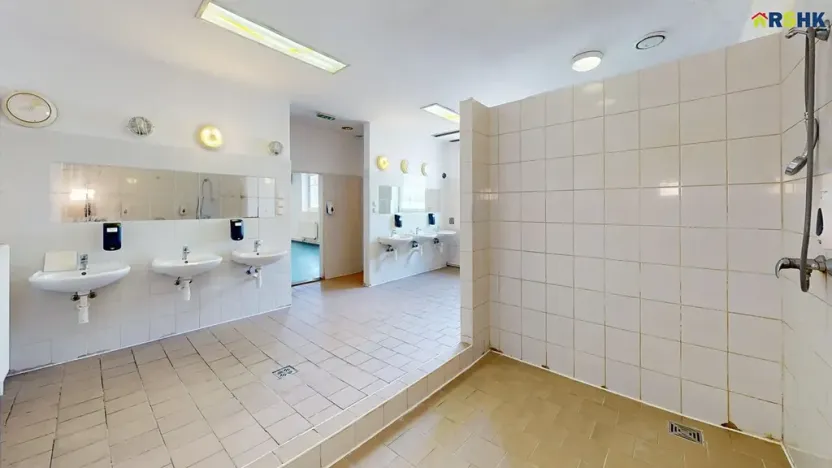 Pronájem kanceláře, Hradec Králové, Akademika Bedrny, 470 m2