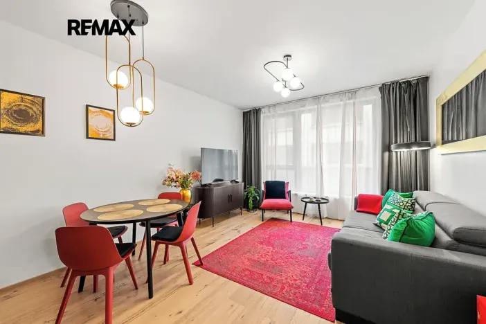Prodej bytu 2+kk, Praha - Karlín, Sokolovská, 59 m2