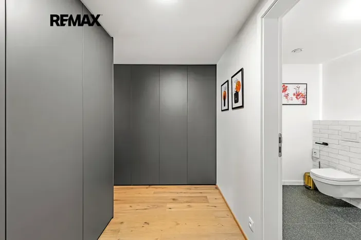Prodej bytu 2+kk, Praha - Karlín, Sokolovská, 59 m2