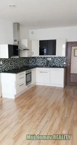 Pronájem bytu 2+kk, Praha - Vysočany, Freyova, 46 m2