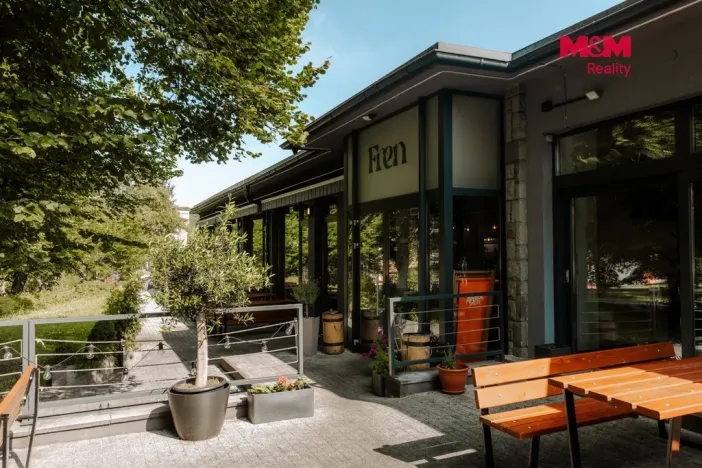 Prodej restaurace, Frenštát pod Radhoštěm, Školská čtvrť, 500 m2
