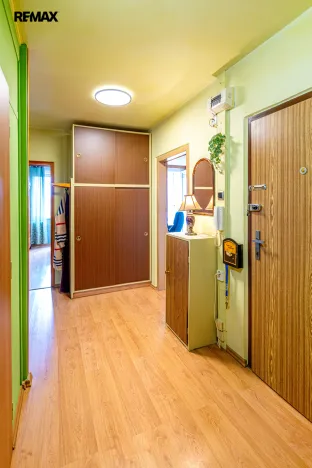 Prodej bytu 3+1, Praha - Kyje, Bajgarova, 68 m2