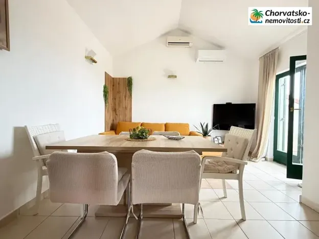Prodej bytu 2+kk, Novalja, Chorvatsko, 61 m2