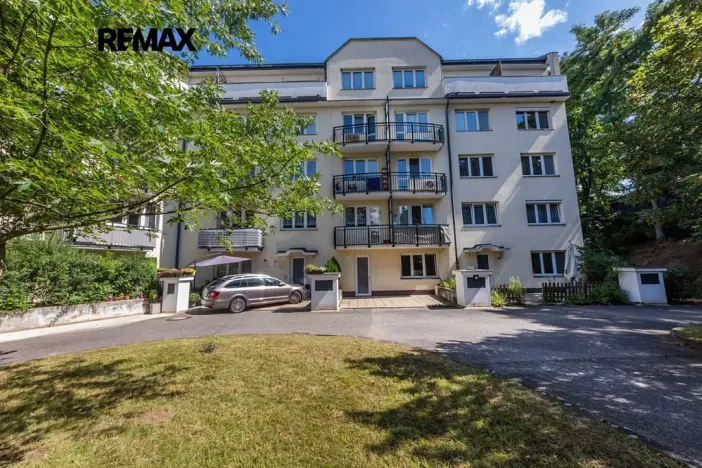 Prodej bytu 1+kk, Praha - Zbraslav, Sulova, 49 m2