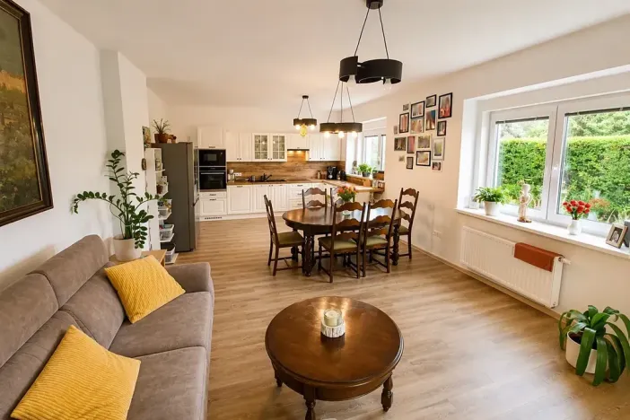 Prodej rodinného domu, Svárov, 250 m2