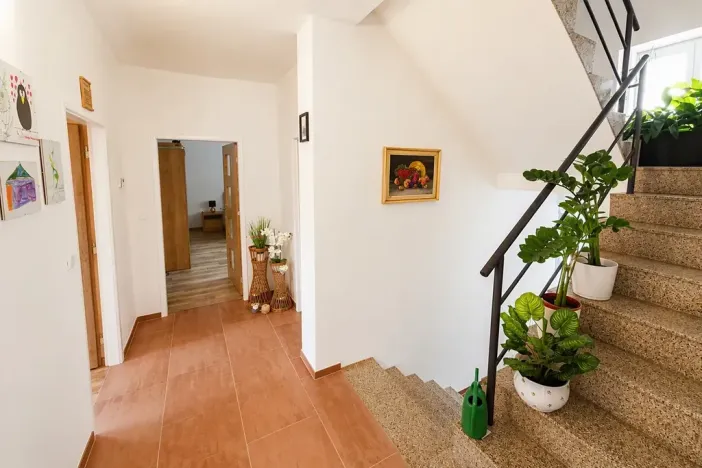 Prodej rodinného domu, Svárov, 250 m2