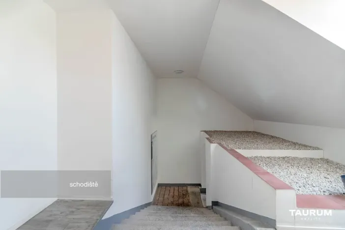 Pronájem kanceláře, Plzeň, Kopeckého sady, 265 m2