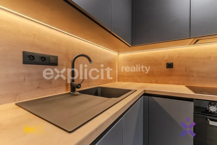 Pronájem bytu 1+kk, Zlín - Malenovice, Pod Hradem II, 27 m2