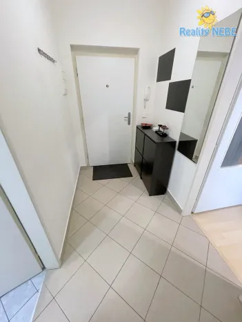 Pronájem bytu 1+kk, Praha - Michle, Elektrárenská, 35 m2
