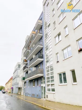 Pronájem bytu 1+kk, Praha - Michle, Elektrárenská, 35 m2