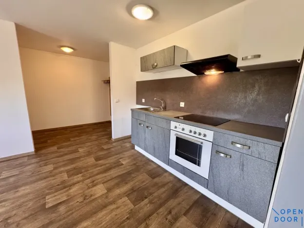 Pronájem bytu 2+kk, Loket, Nádražní, 41 m2