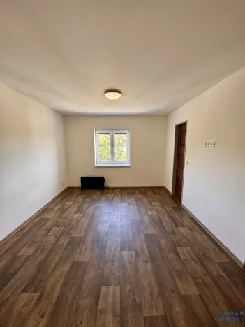 Pronájem bytu 2+kk, Loket, Nádražní, 41 m2