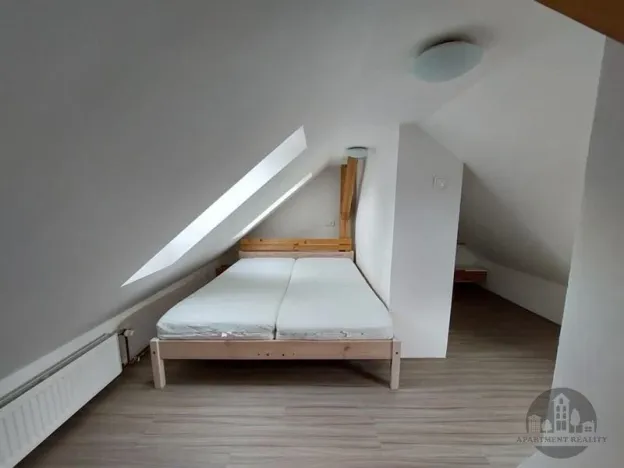 Pronájem bytu 2+1, Praha - Smíchov, Na Neklance, 60 m2