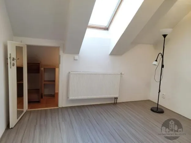 Pronájem bytu 2+1, Praha - Smíchov, Na Neklance, 60 m2