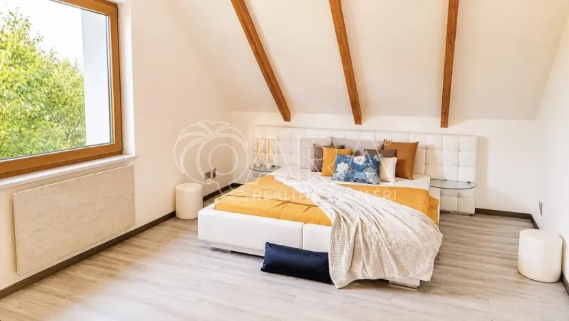Prodej rodinného domu, Březová-Oleško - Oleško, 285 m2